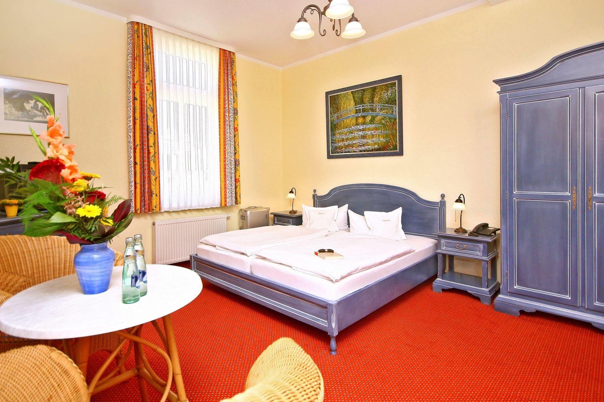 Hotel Garni Getreuer Eckart Остзебад Бинц Екстериор снимка