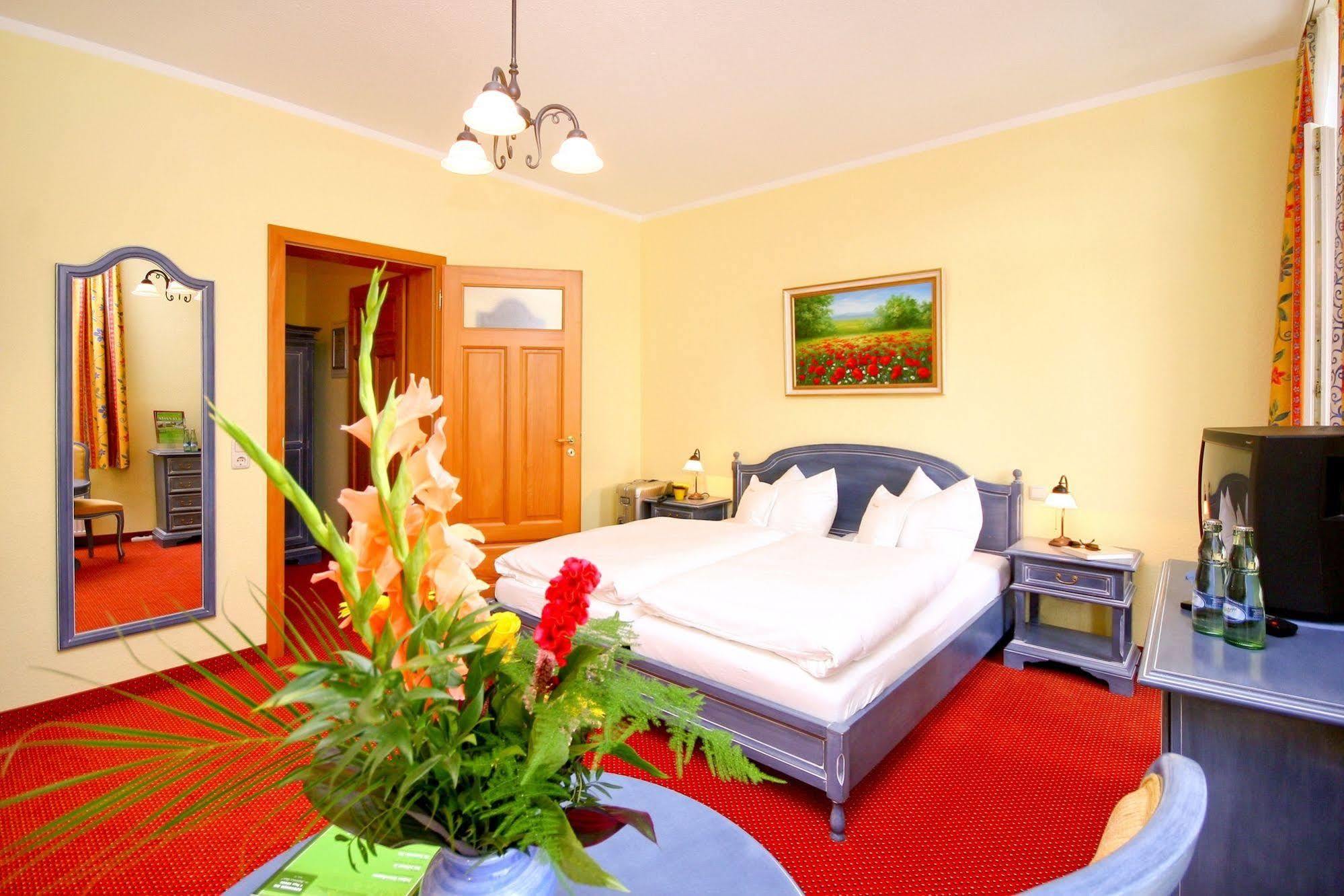 Hotel Garni Getreuer Eckart Остзебад Бинц Екстериор снимка